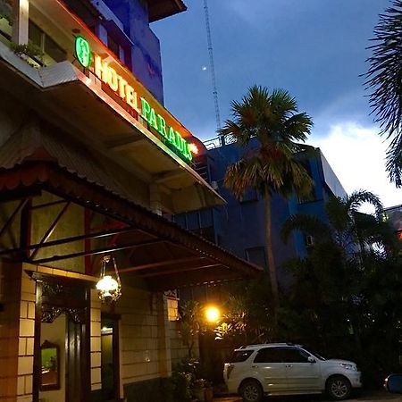 Le Paradis Hotel Palembang Exterior foto