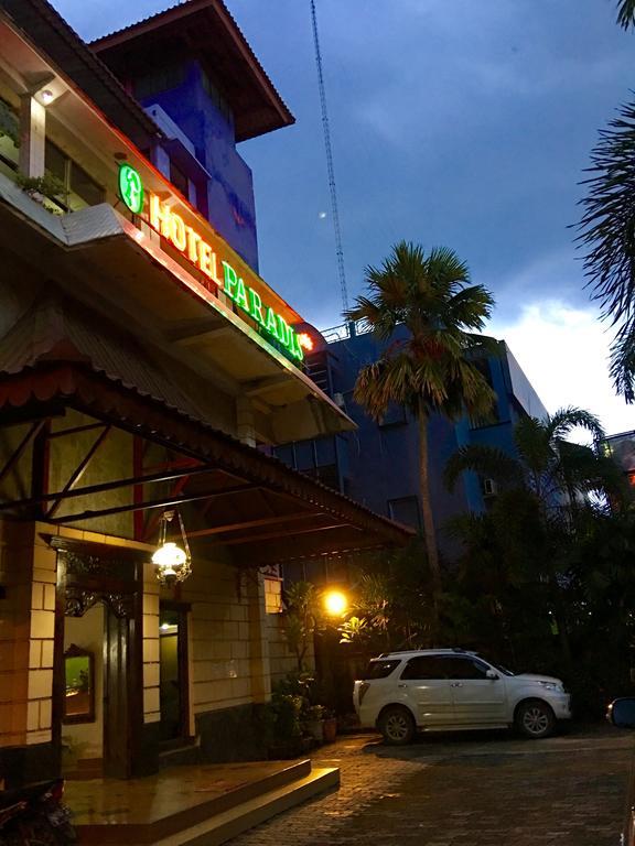 Le Paradis Hotel Palembang Exterior foto